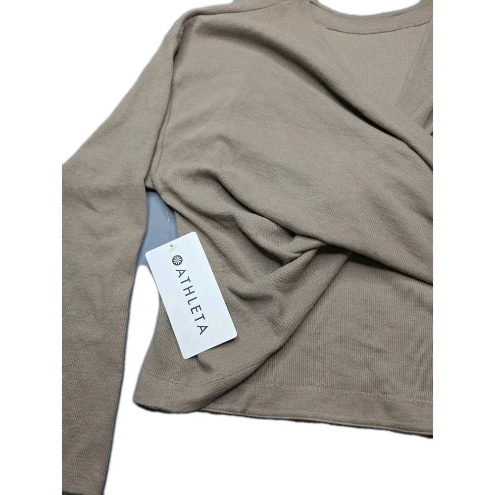 NWT Athleta Presence Twist Sweatshirt  M Lower Impact Materials Breathble Beige